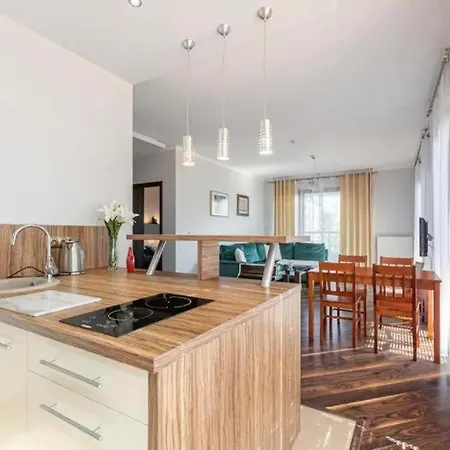 Apartament Urban Nest Group - Szafarnia 5 *